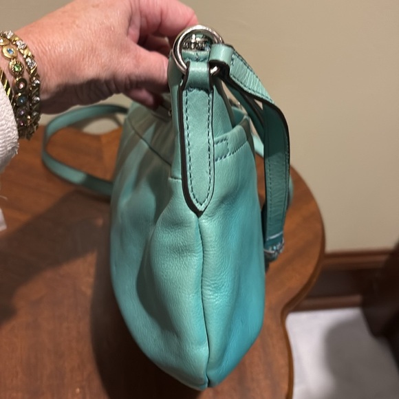 B. Makowsky  crossbody bag  shoulder bag  leather seafoam green  3 ext. pockets - Picture 6 of 17